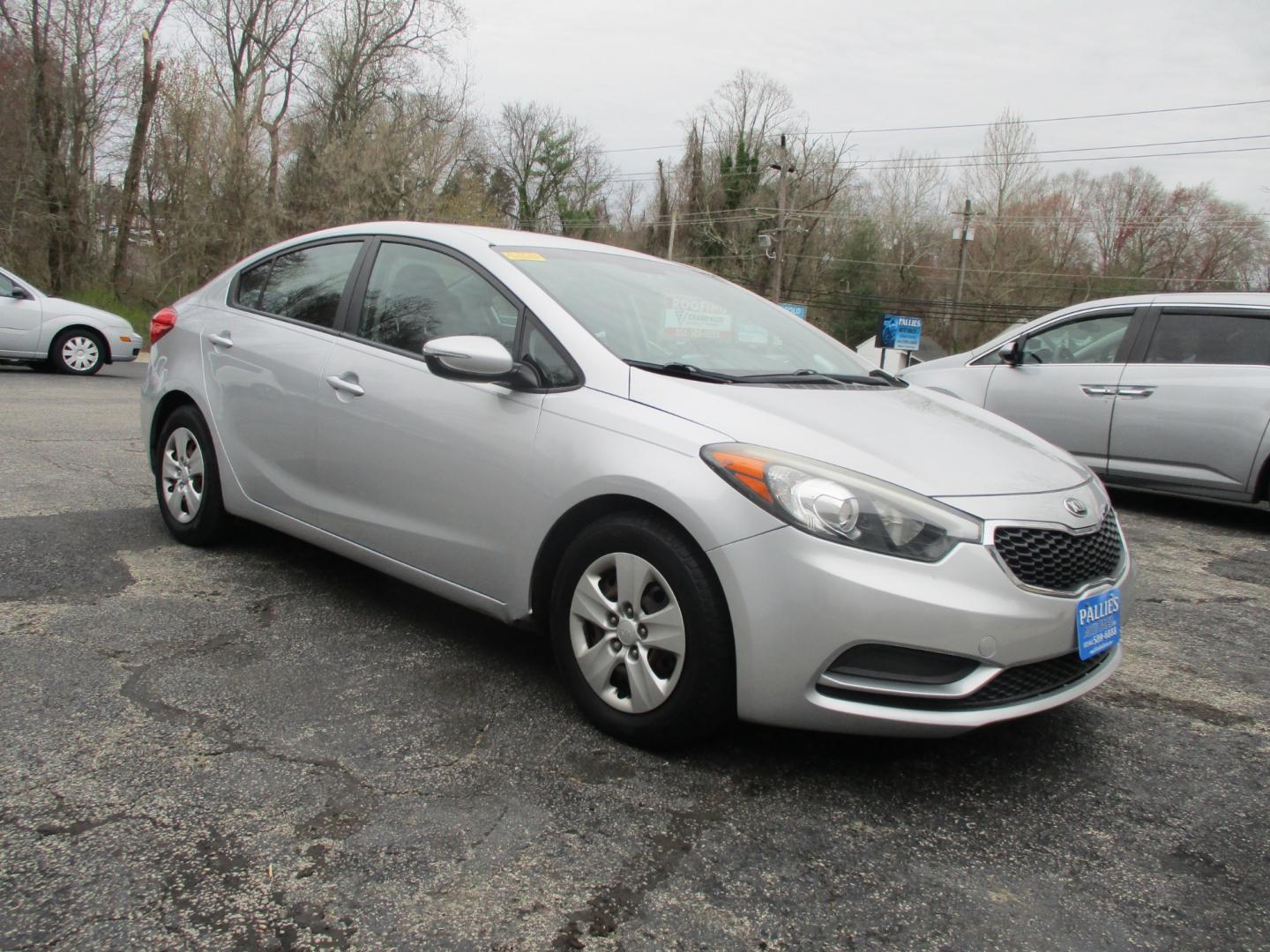 2015 SILVER Kia Forte (KNAFX4A62F5) , AUTOMATIC transmission, located at 540a Delsea Drive, Sewell, NJ, 08080, (856) 589-6888, 39.752560, -75.111206 - Photo#10